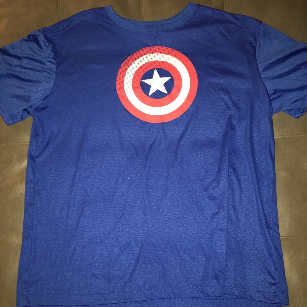 Captain America t shirt